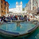 2017-17cell. Roma Piazza di Spagna 11apr2017 (1)