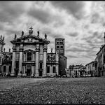2016 Mantova Piazza Sordello 21giu2016 bn (1)