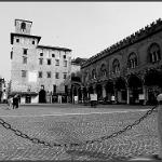 Mantova Piazza Erbe 03