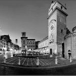 Mantova Piazza Erbe 10