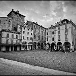 Mantova Piazza Mantegna 01