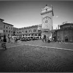 Mantova Piazza delle Erbe 05bn